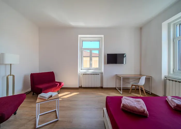 Cosy Moods - Campus Apartment