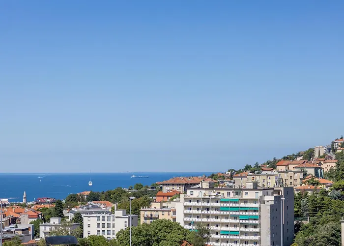 Cosy Moods - Campus * Triest